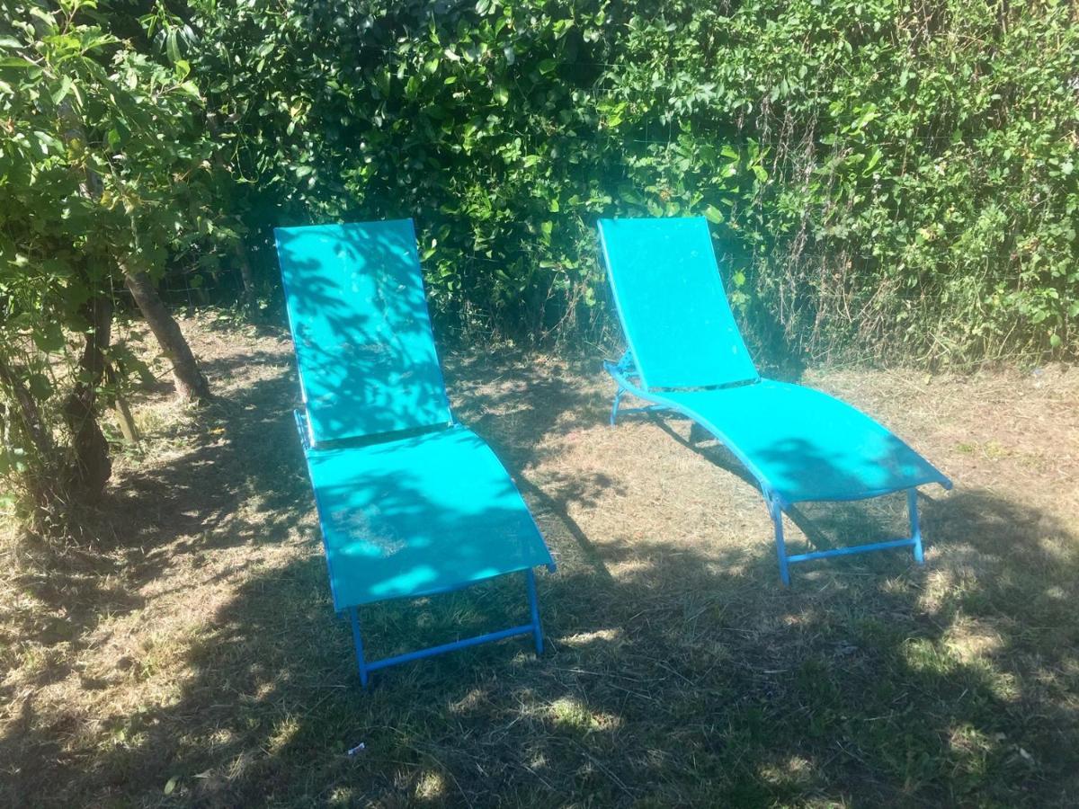 Les Maitres Sonneurs Bed & Breakfast Huriel Екстериор снимка