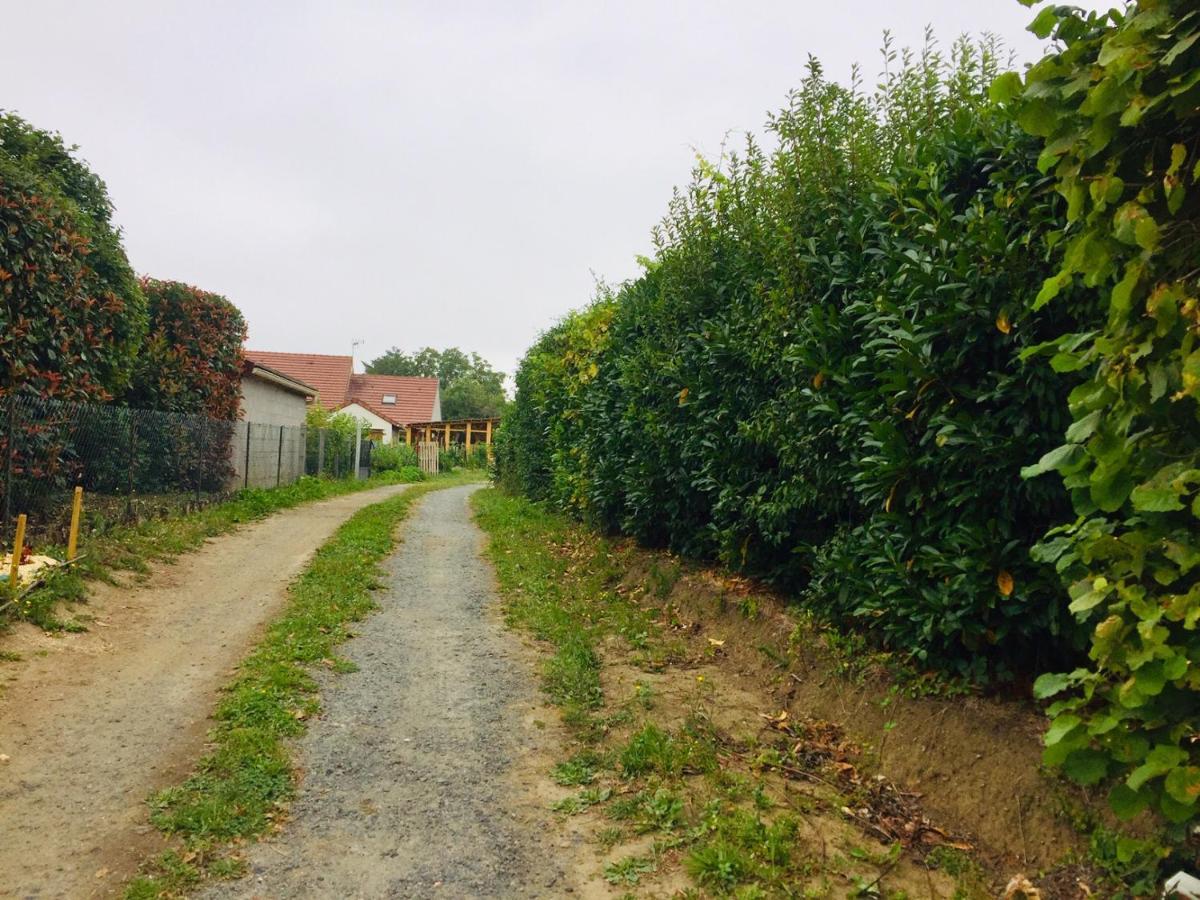 Les Maitres Sonneurs Bed & Breakfast Huriel Екстериор снимка