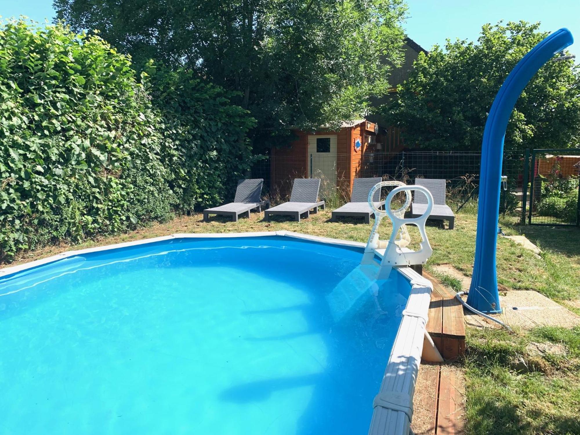 Les Maitres Sonneurs Bed & Breakfast Huriel Екстериор снимка